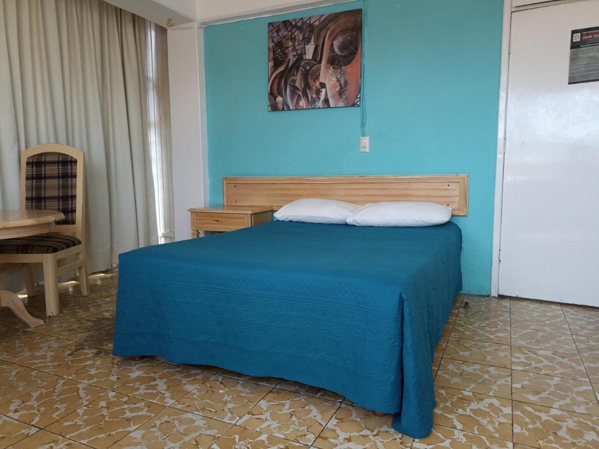 Hotel Viena Irapuato Buitenkant foto