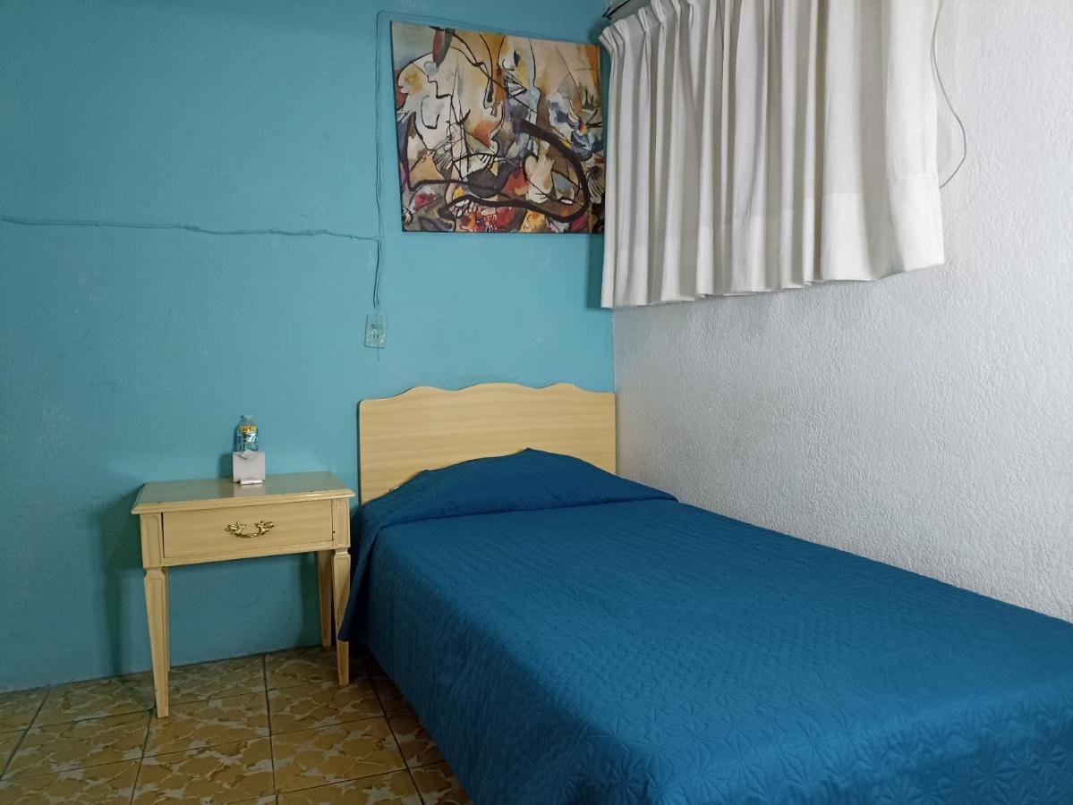 Hotel Viena Irapuato Buitenkant foto