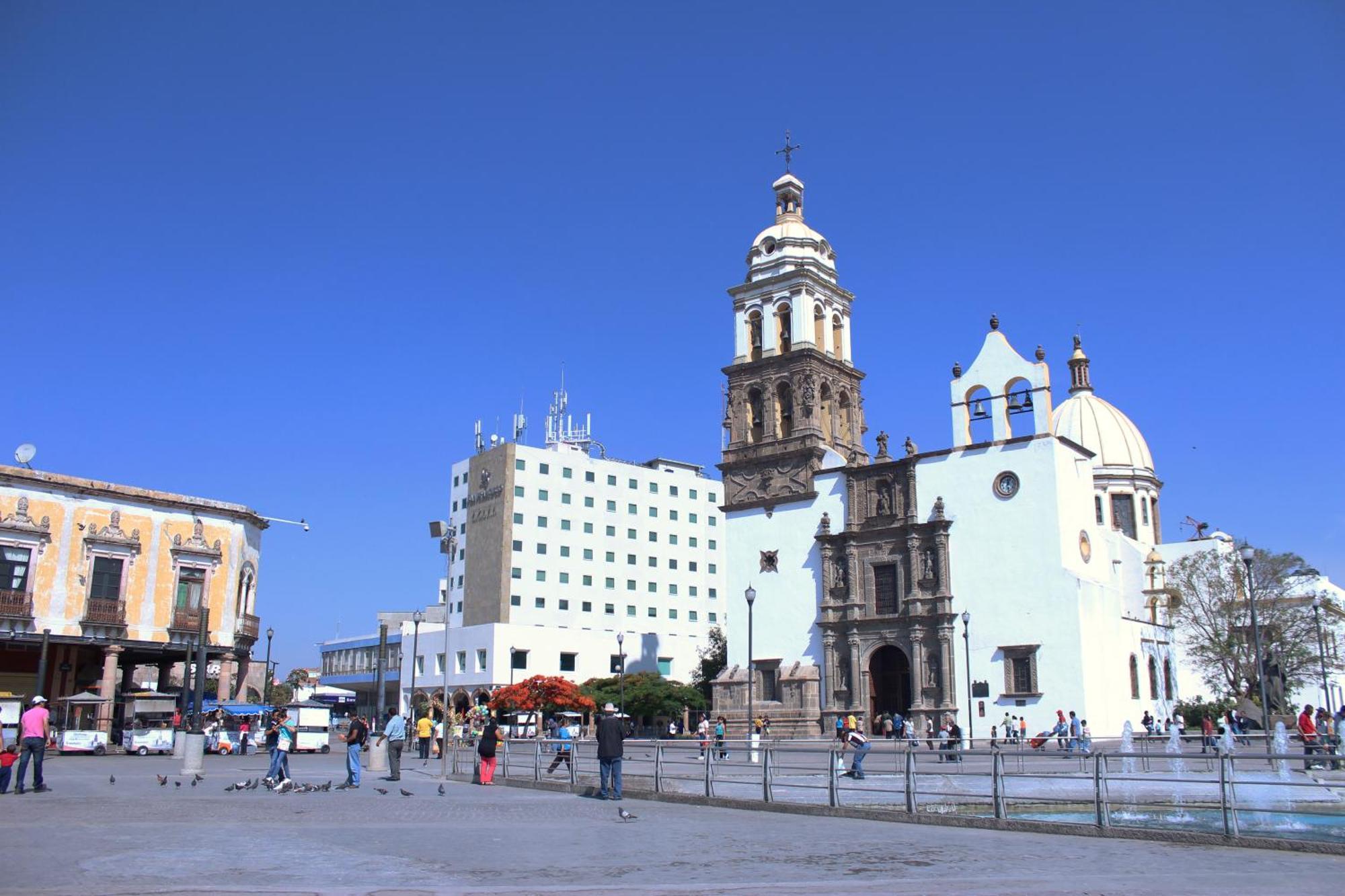 Hotel Viena Irapuato Buitenkant foto